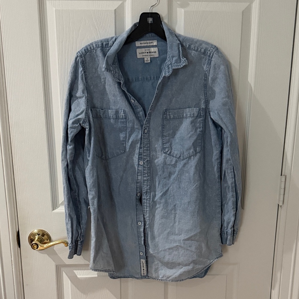 Lucky Brand Light Blue Casual Shirt button up light jean material size small